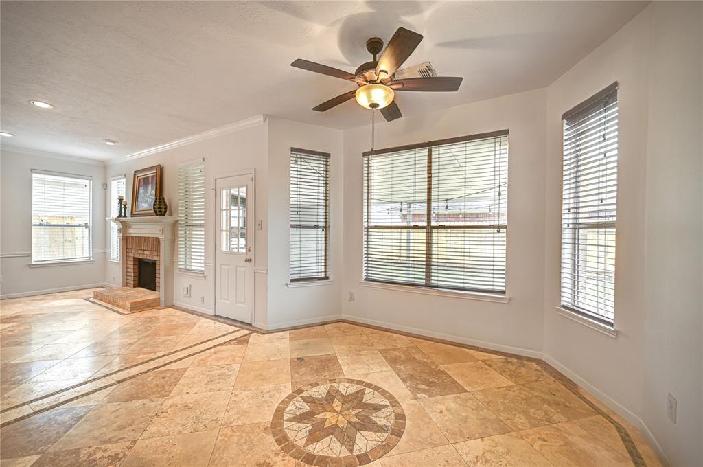 11906 Dinosaur Valley Drive, Sugar Land, Texas image 12