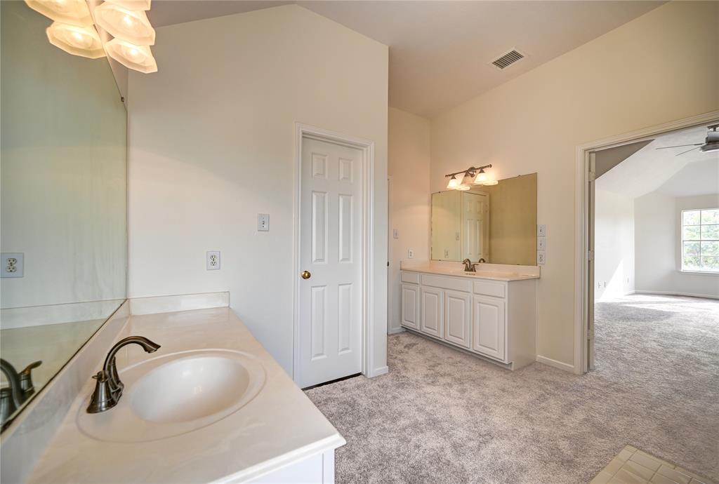 11906 Dinosaur Valley Drive, Sugar Land, Texas image 40