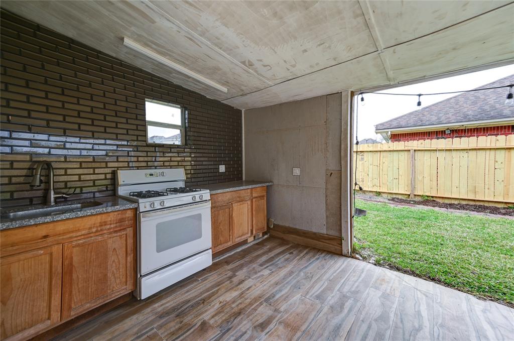 11906 Dinosaur Valley Drive, Sugar Land, Texas image 24