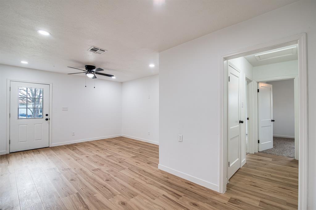 1109 11th Street, Texas City, Texas image 7