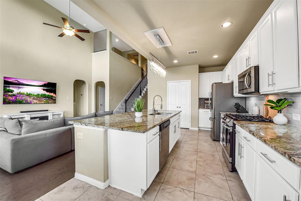 3803 Lake Bend Shore Drive, Spring, Texas image 12