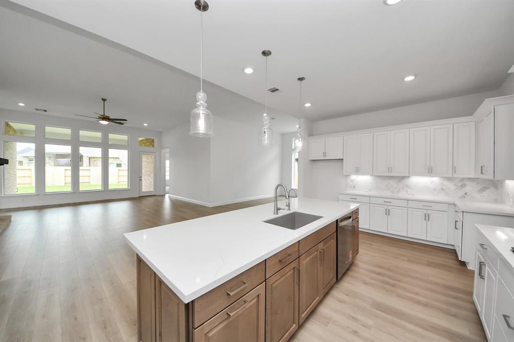 19722 Silver Saddle Lane, Tomball, Texas image 26