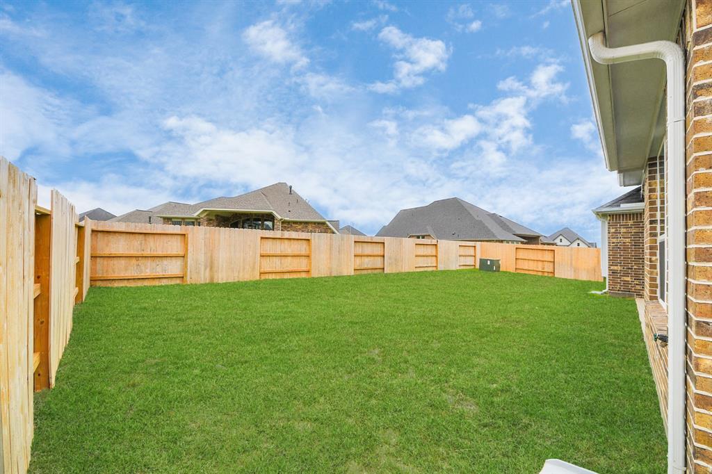 19722 Silver Saddle Lane, Tomball, Texas image 9