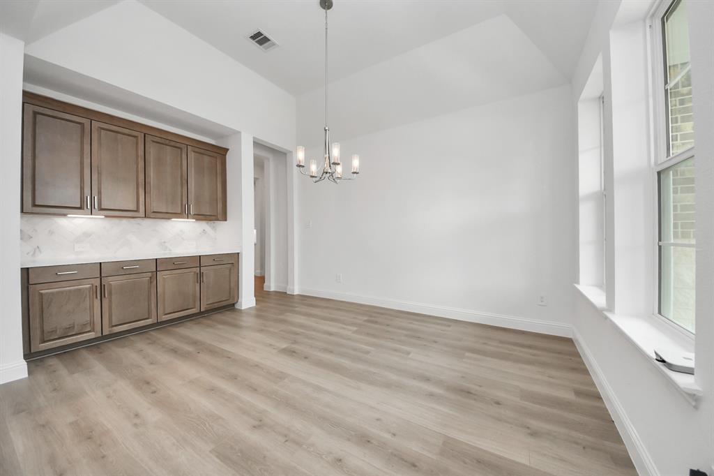 19722 Silver Saddle Lane, Tomball, Texas image 10