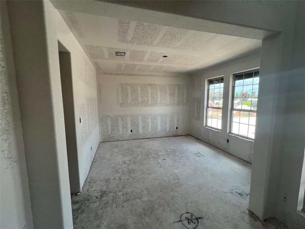 290 Peninsula Point Drive