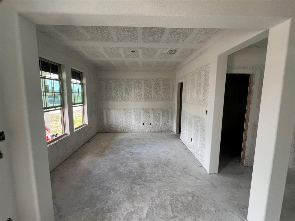 290 Peninsula Point Drive
