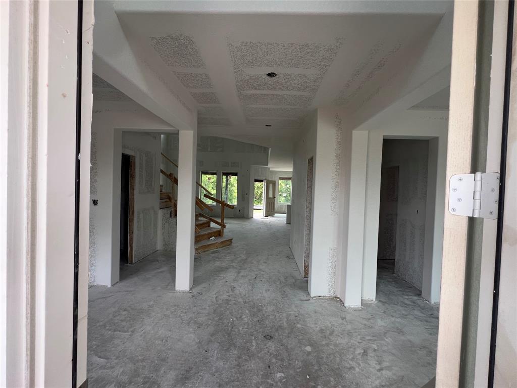 290 Peninsula Point Drive