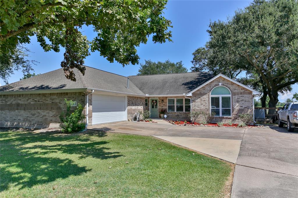 1613 Willow View Street, La Porte, Texas image 3