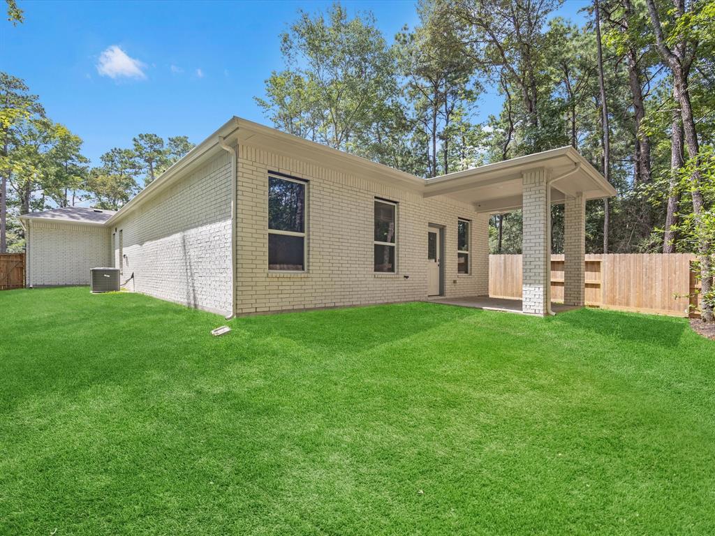 234 Garden Rose Trail Trl, Willis, Texas image 16