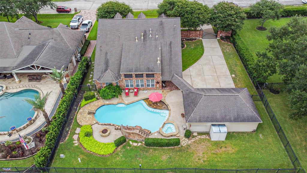 1610 Pine Crest Drive