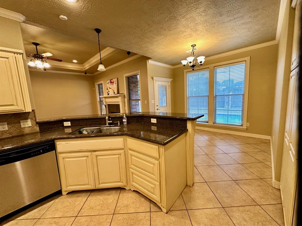 7925 Sweet Bay Street, Beaumont, Texas image 12