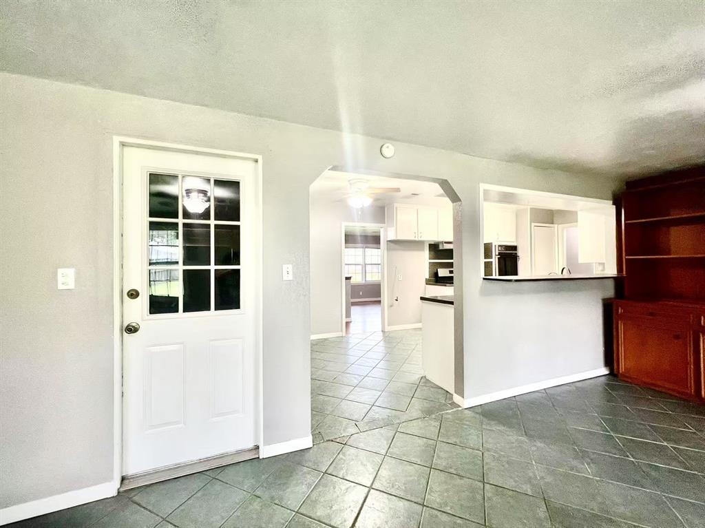 1925 14th Avenue, Texas City, Texas image 4
