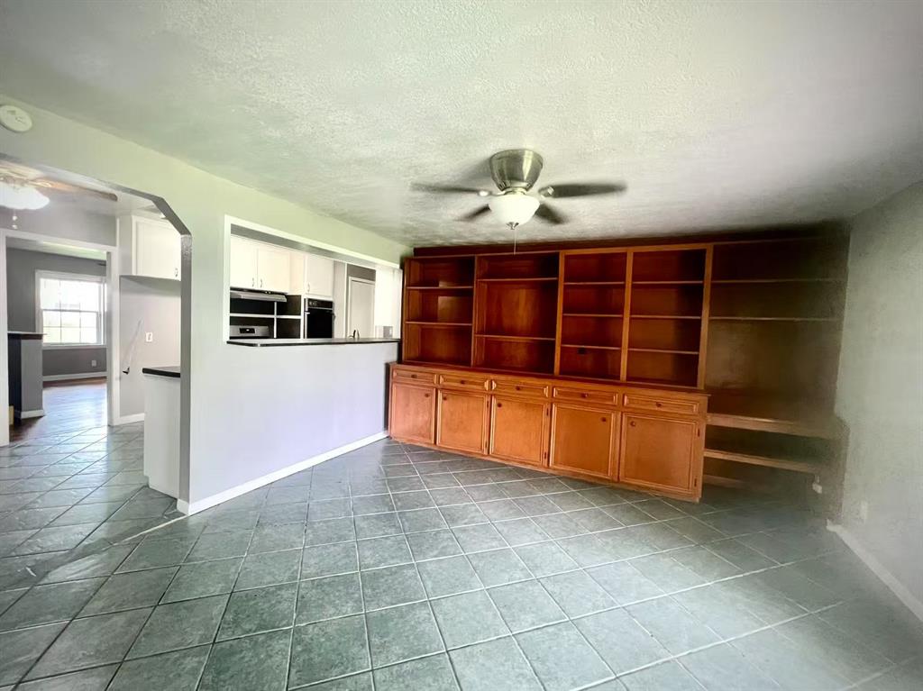 1925 14th Avenue, Texas City, Texas image 9