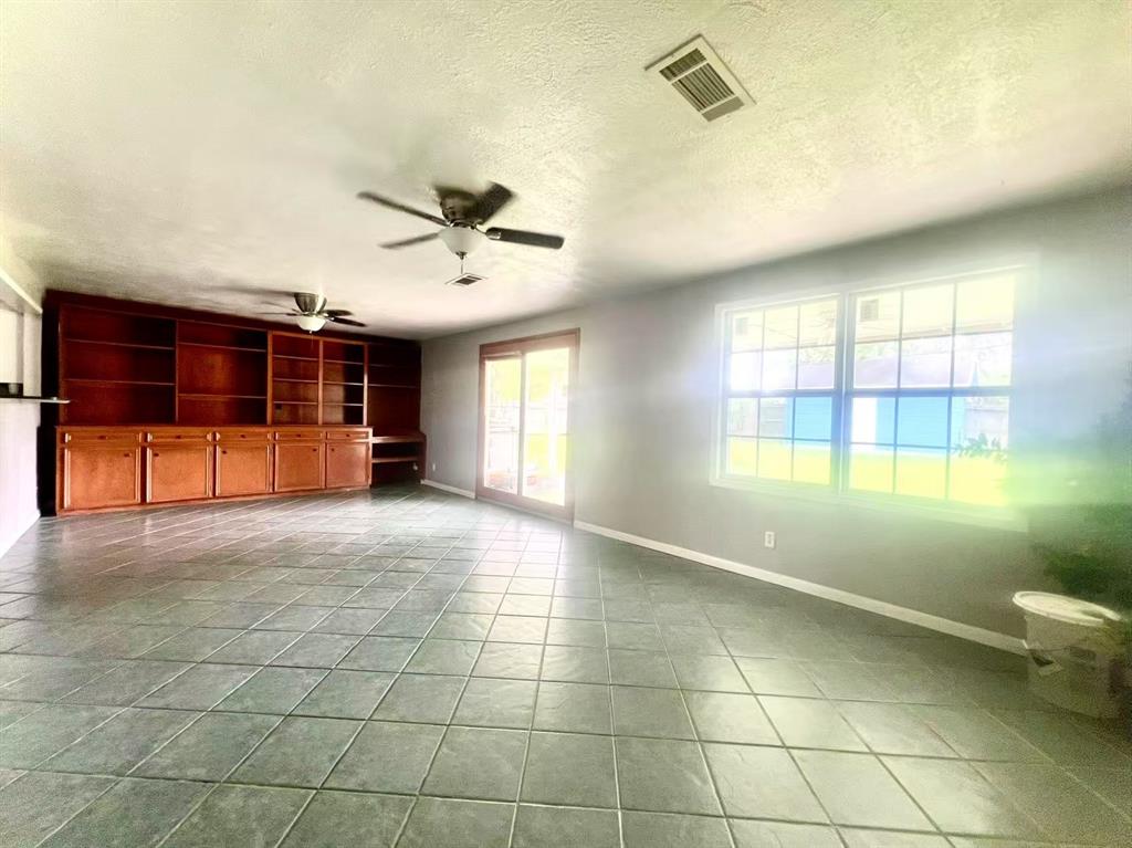 1925 14th Avenue, Texas City, Texas image 10