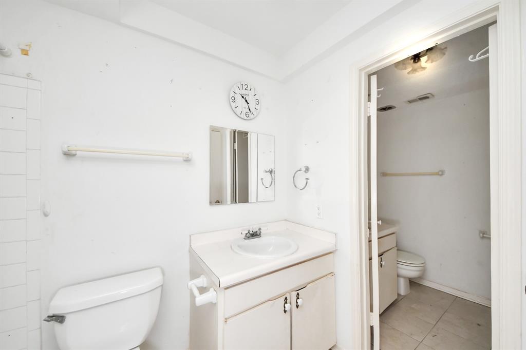 9654 Westview Drive #9, Houston, Texas image 23
