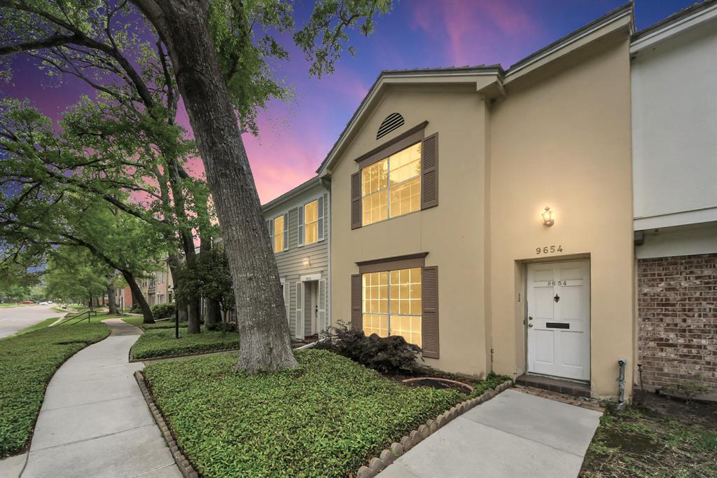 9654 Westview Drive #9, Houston, Texas image 2