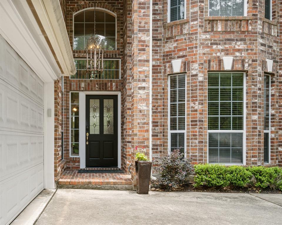 106 W Bristol Oak Circle