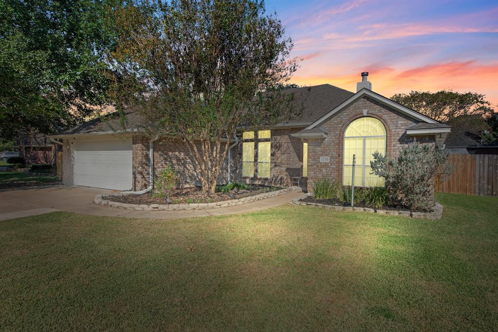 1719 Starling Drive, College Station, Texas image 2