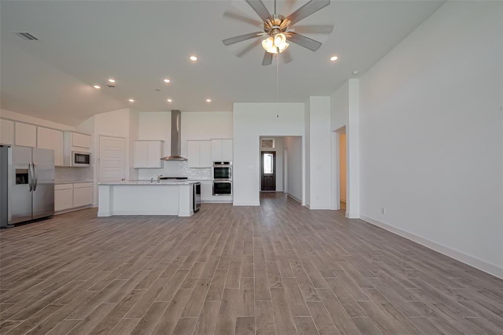 2911 Golden Islei Drive, Texas City, Texas image 7
