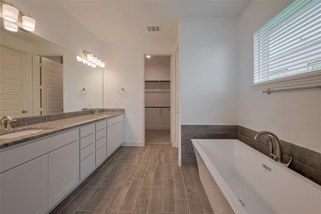 2911 Golden Islei Drive, Texas City, Texas image 33