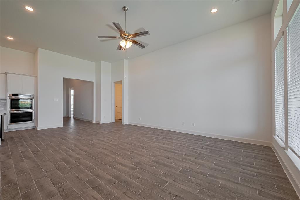 2911 Golden Islei Drive, Texas City, Texas image 8