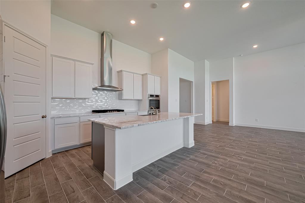 2911 Golden Islei Drive, Texas City, Texas image 11