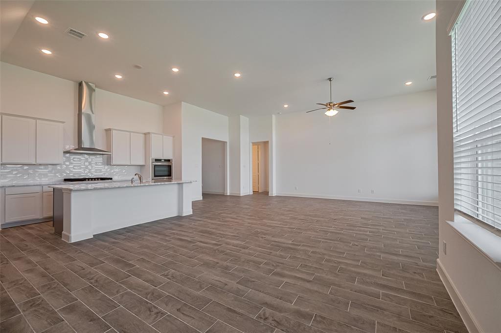 2911 Golden Islei Drive, Texas City, Texas image 10