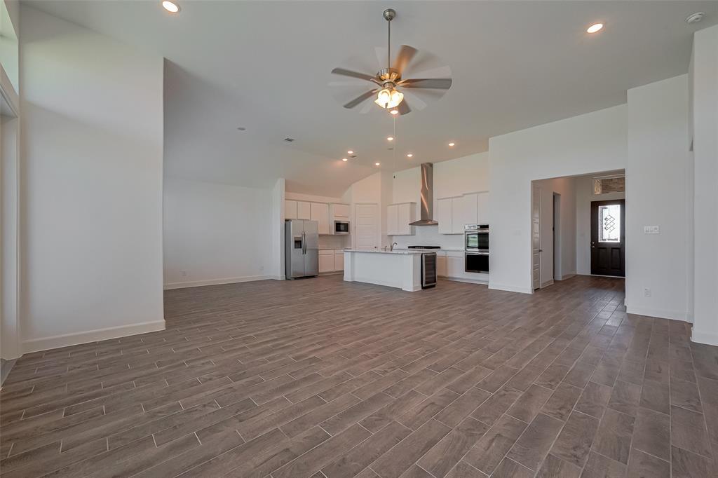 2911 Golden Islei Drive, Texas City, Texas image 6