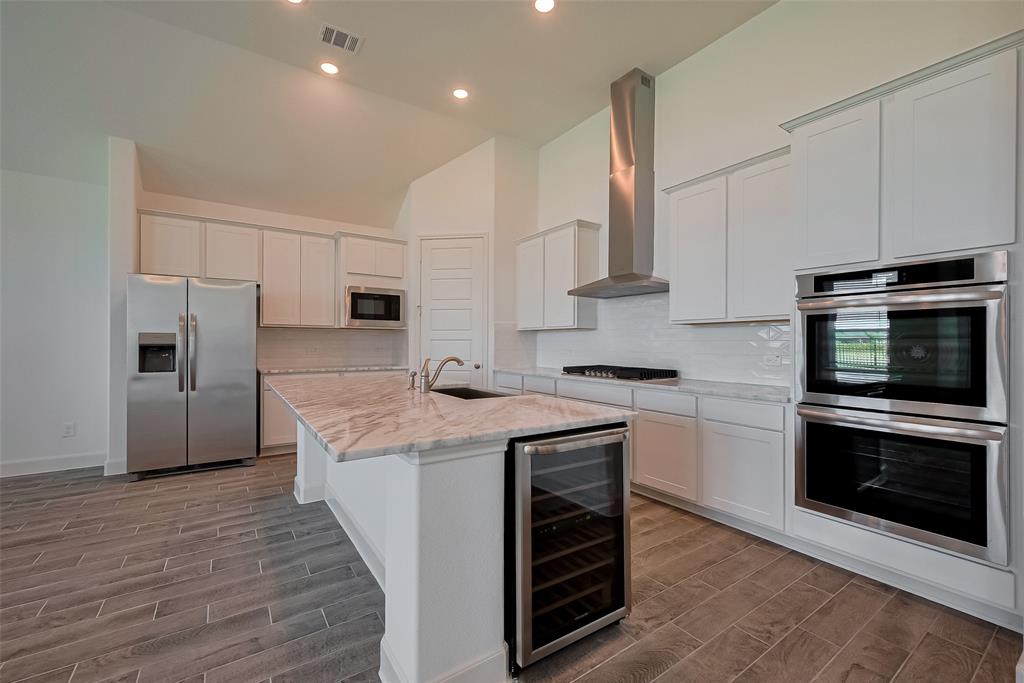 2911 Golden Islei Drive, Texas City, Texas image 13