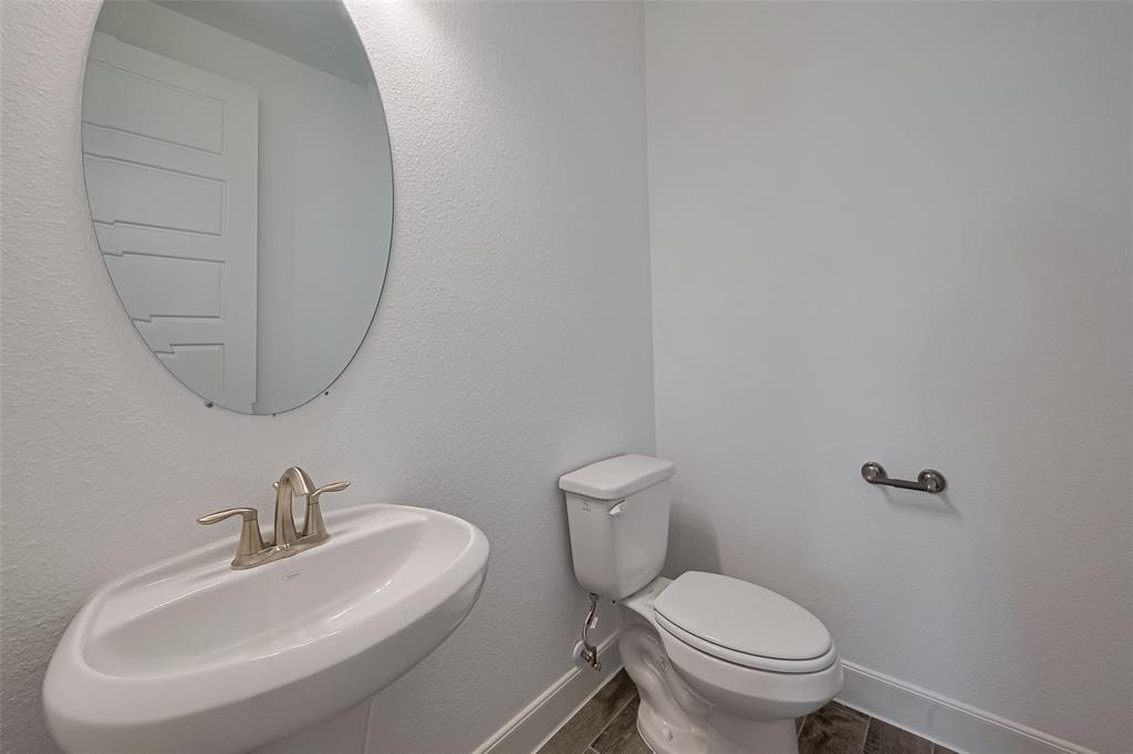 2911 Golden Islei Drive, Texas City, Texas image 20