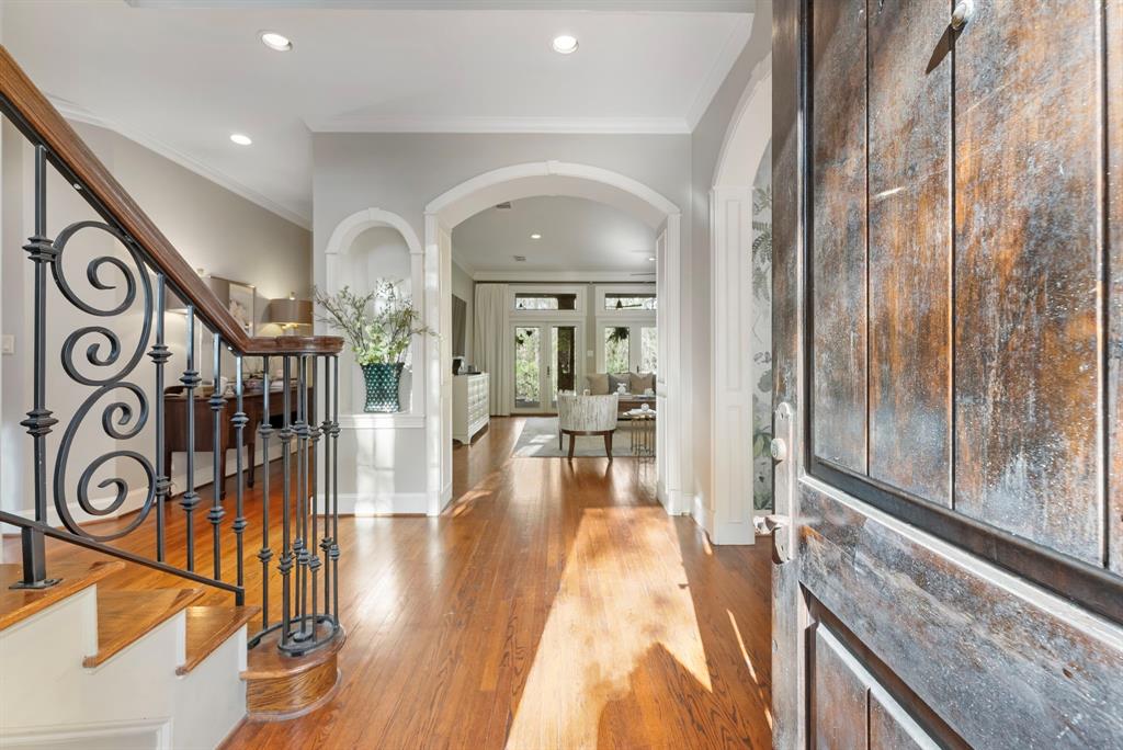 47 Lenox Hill Drive