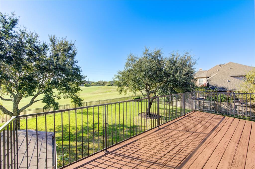 2611 Winston Court, Pearland, Texas image 8