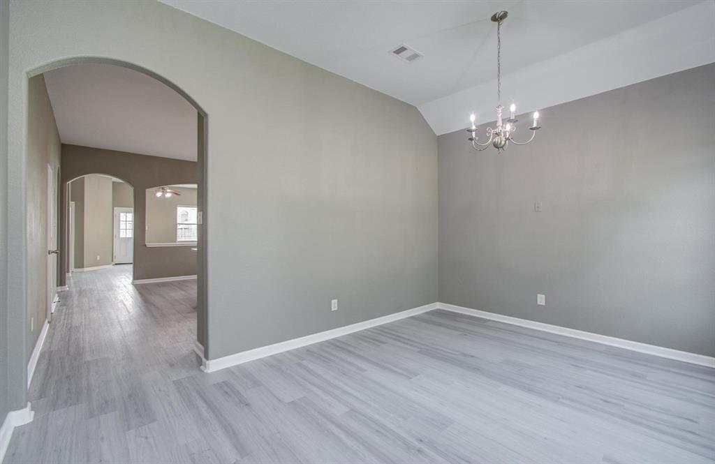 15303 Arnold, Baytown, Texas image 4