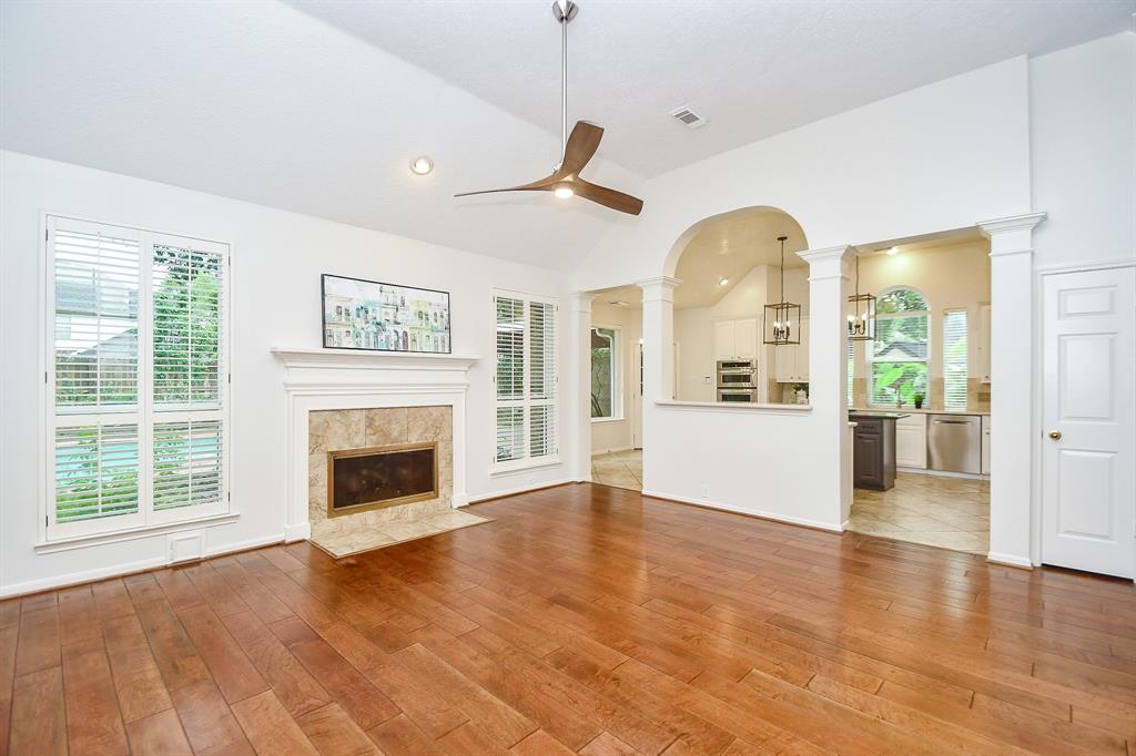 5602 Cottonmist Court, Sugar Land, Texas image 4