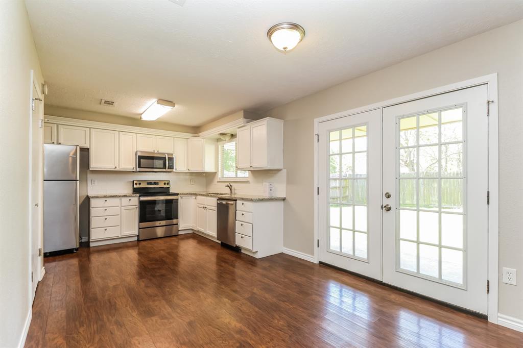 5842 Sackville Close, Humble, Texas image 6