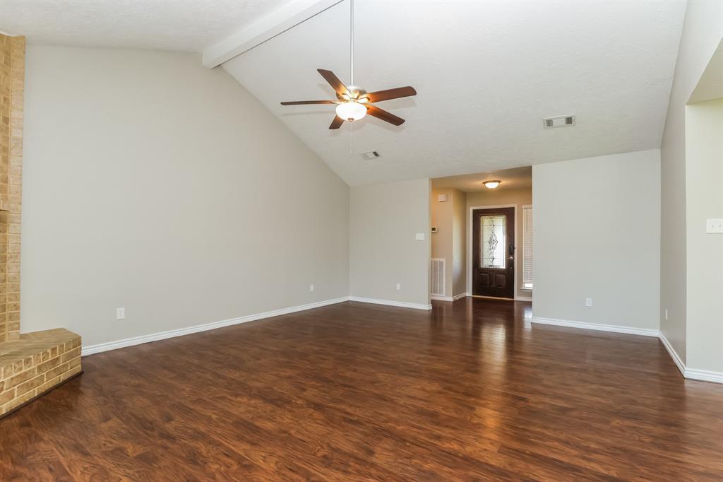 5842 Sackville Close, Humble, Texas image 5