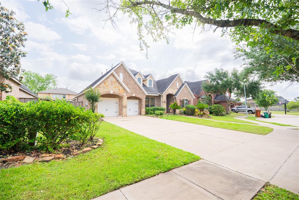 6223 Duke Trail Lane