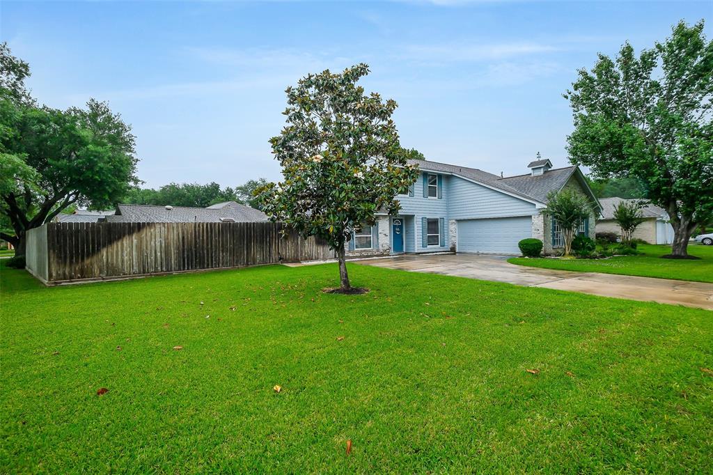 3207 Kempwood Drive, Sugar Land, Texas image 39