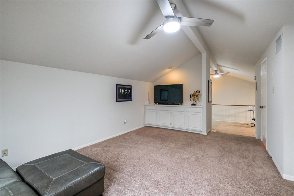 3207 Kempwood Drive, Sugar Land, Texas image 31