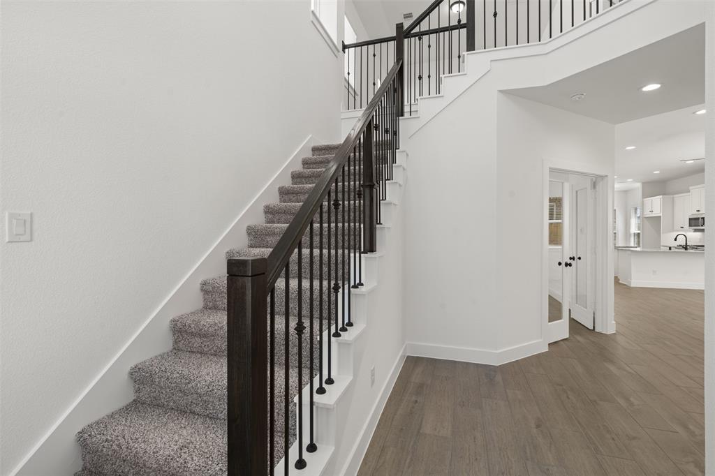 2254 Garden Arbor, Tomball, Texas image 2
