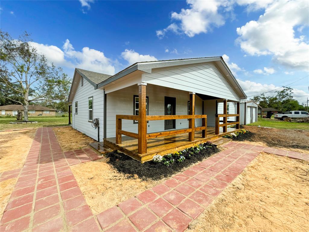 229 E Washington Street, Brazoria, Texas image 2