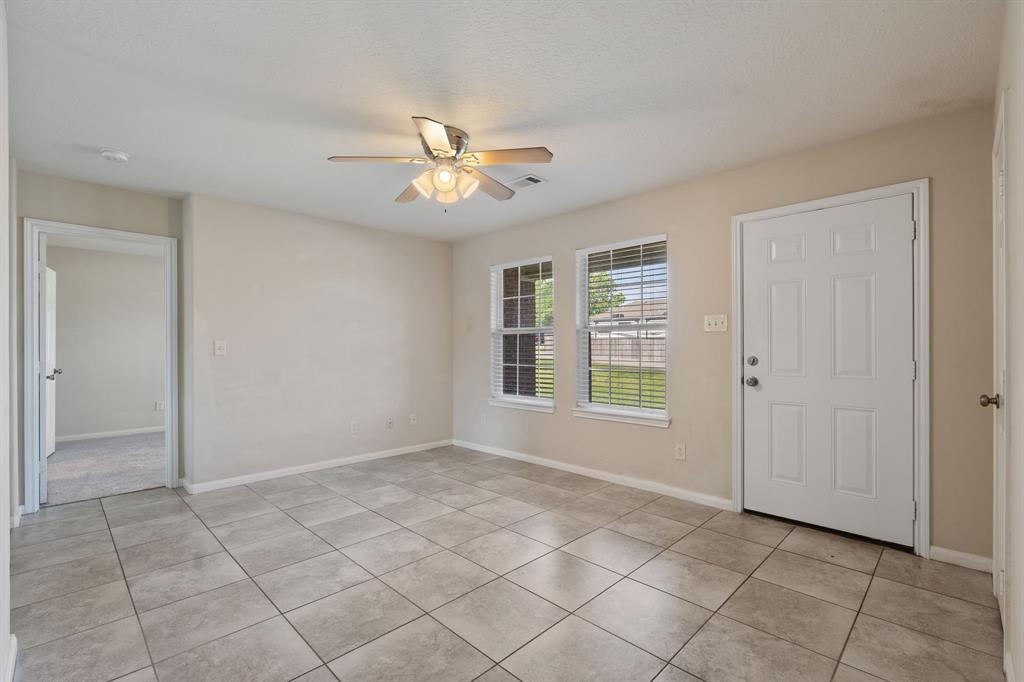 12608 Ridgecrest Drive, Willis, Texas image 8