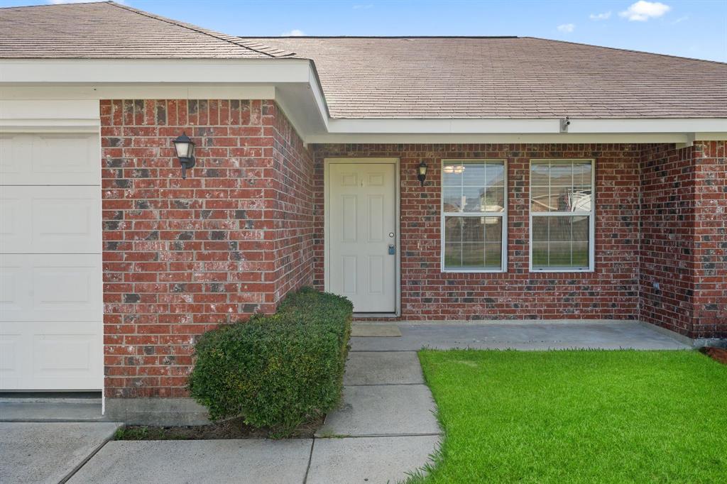 12608 Ridgecrest Drive, Willis, Texas image 6