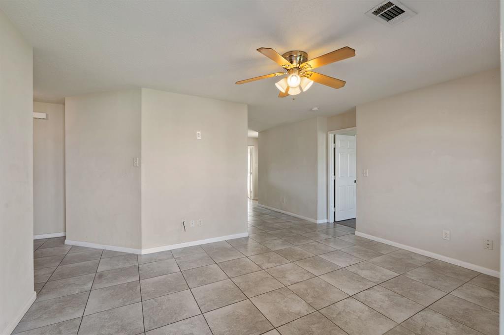 12608 Ridgecrest Drive, Willis, Texas image 7