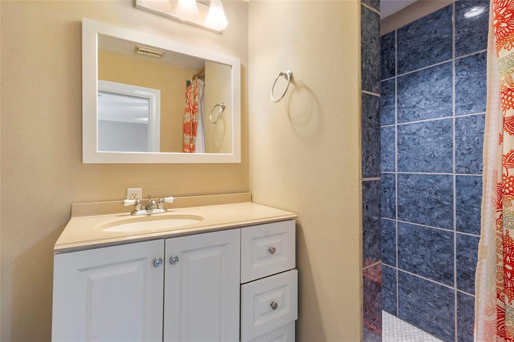 3525 Elm Drive, Dickinson, Texas image 19
