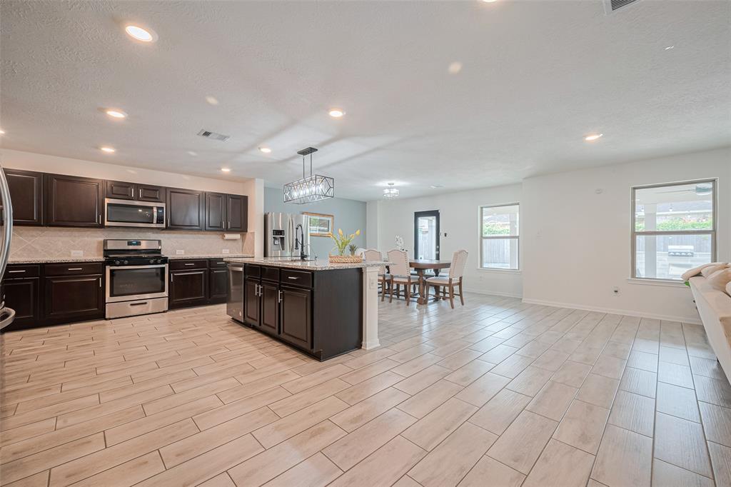 20864 Sheffield Park Drive, Porter, Texas image 8