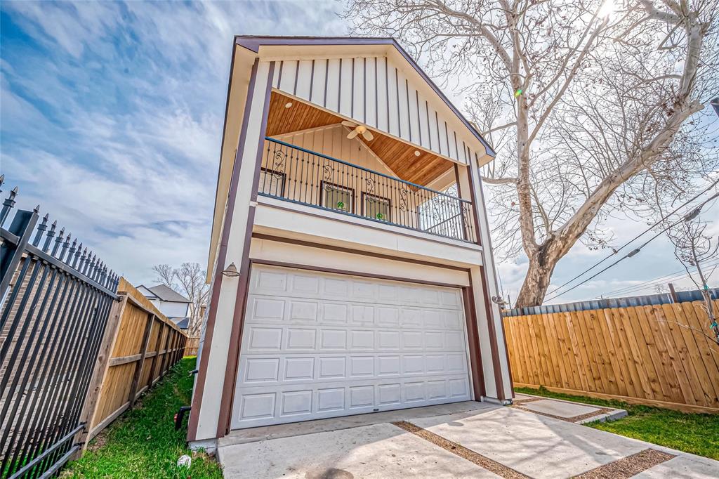 6702 Utah Street, Houston, Texas image 2