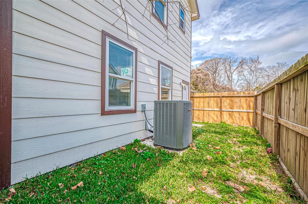 6702 Utah Street, Houston, Texas image 45