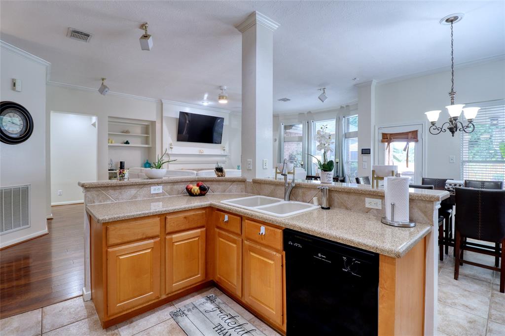 25819 Clear Springs Way, Spring, Texas image 16