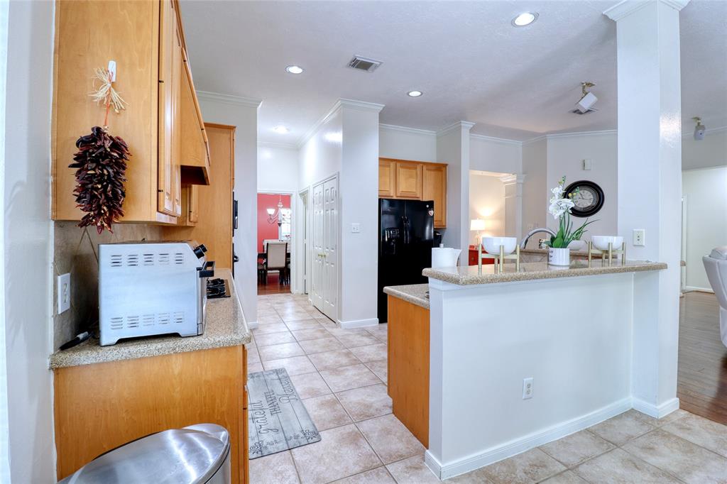 25819 Clear Springs Way, Spring, Texas image 17